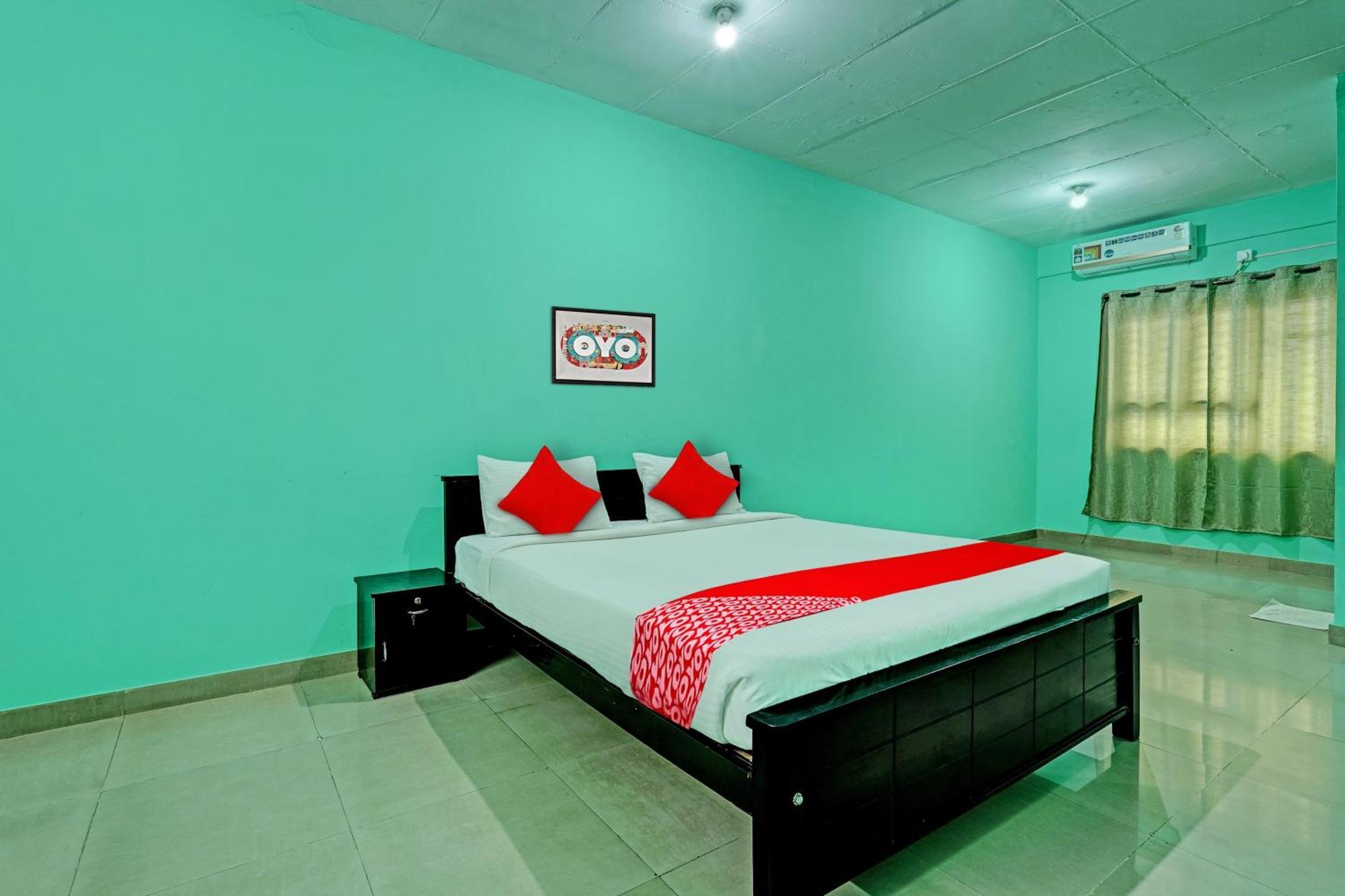 Super Collection O Druvi Corporate Hotel Kammasandra Exteriér fotografie